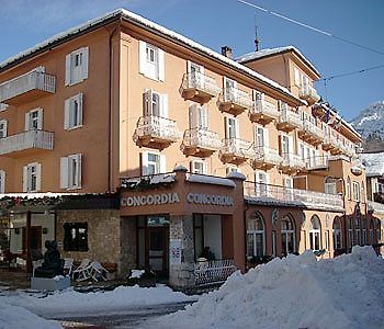 Concordia Parc Hotel 科尔蒂纳丹佩佐 外观 照片