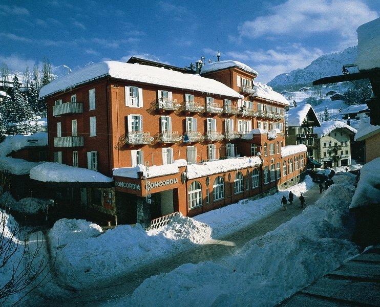 Concordia Parc Hotel 科尔蒂纳丹佩佐 外观 照片